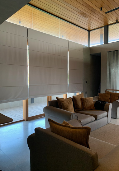 beige-roman-blinds-in-living-room