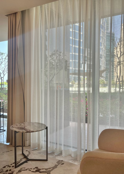 beige-motorized-curtains-in-living-room